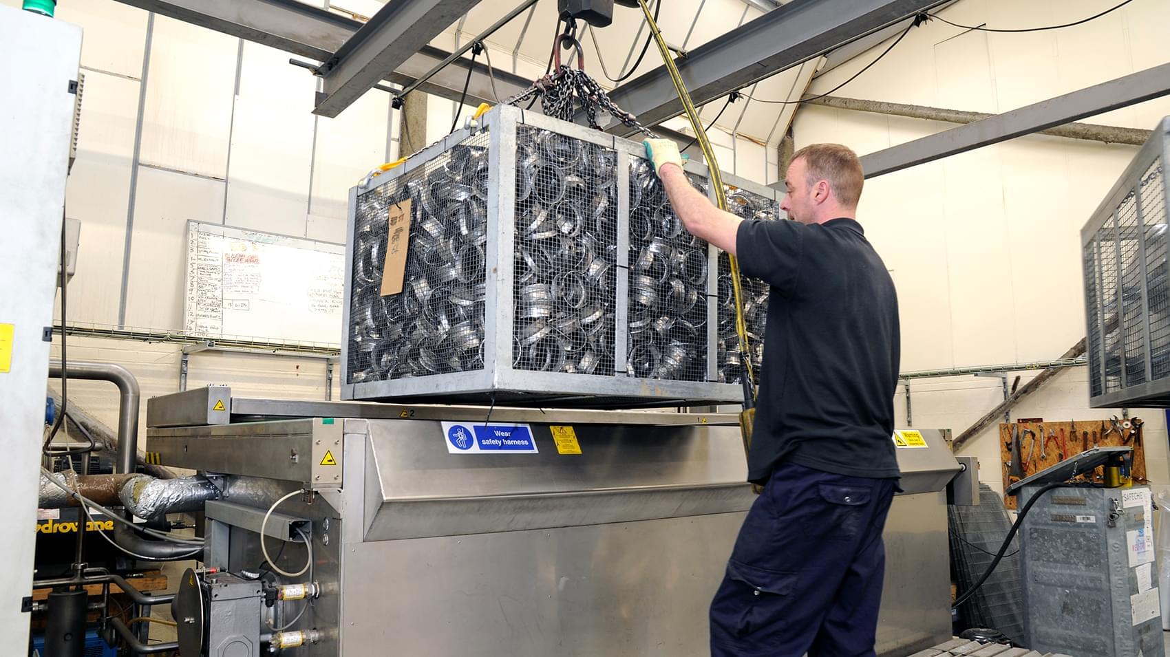 Vapour degreasing and solvent degreasing expertise at midland deburr